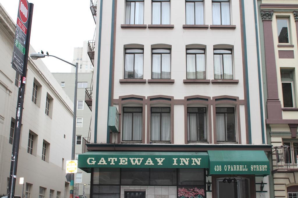 Hotel Gateway *