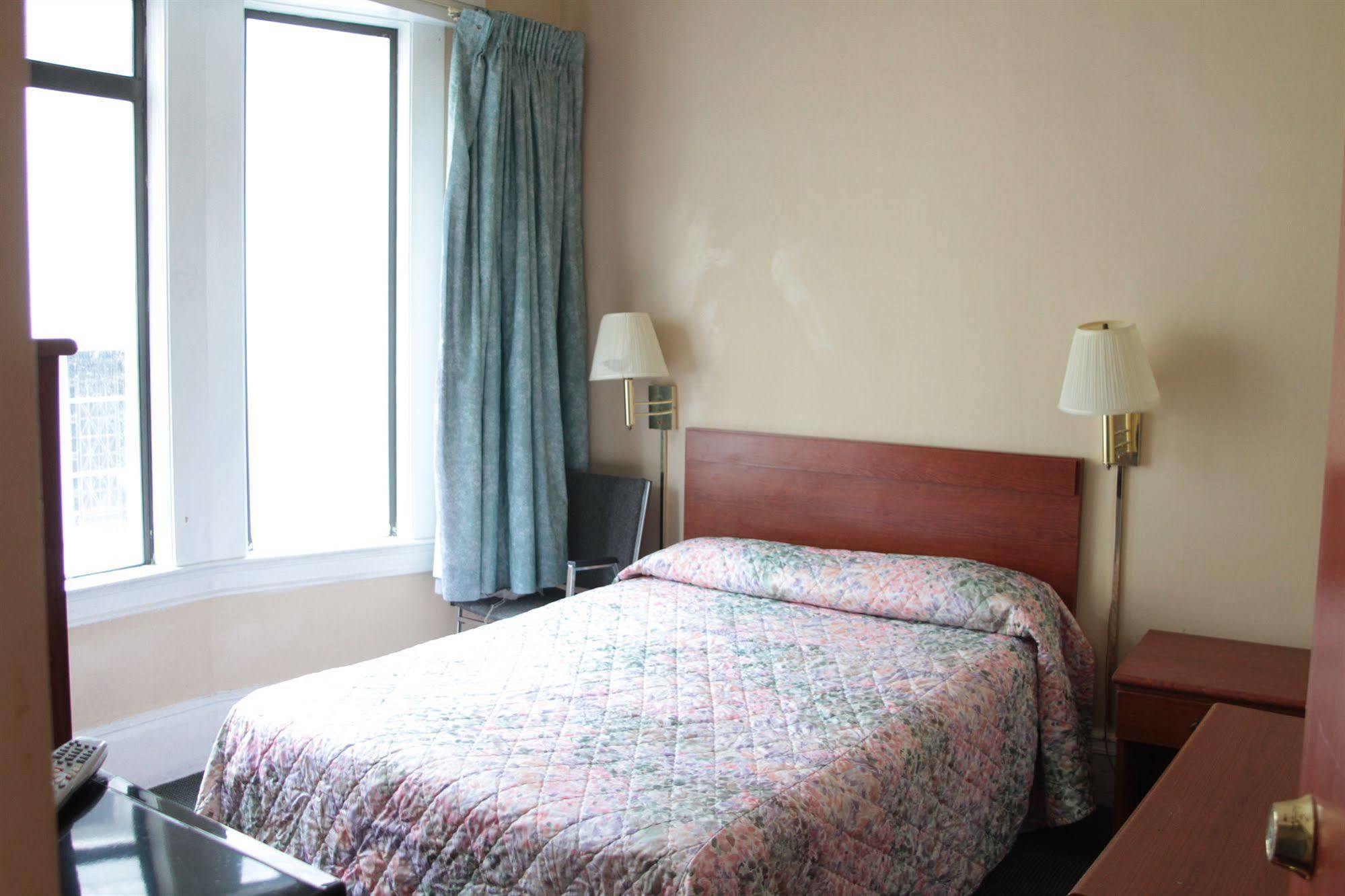 Gateway Hotel