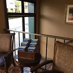 Lombard Inn