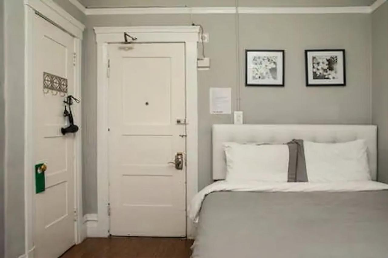 Blue Guest house *