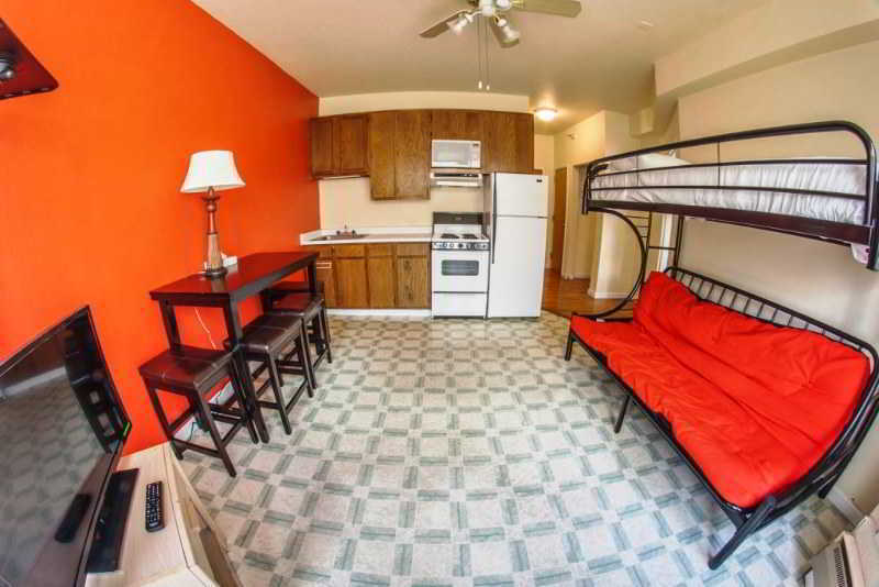 Minna Hostel *
