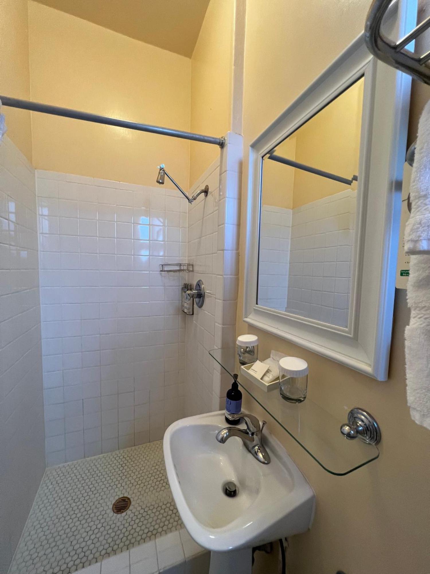 The Andrews Hotel 4*