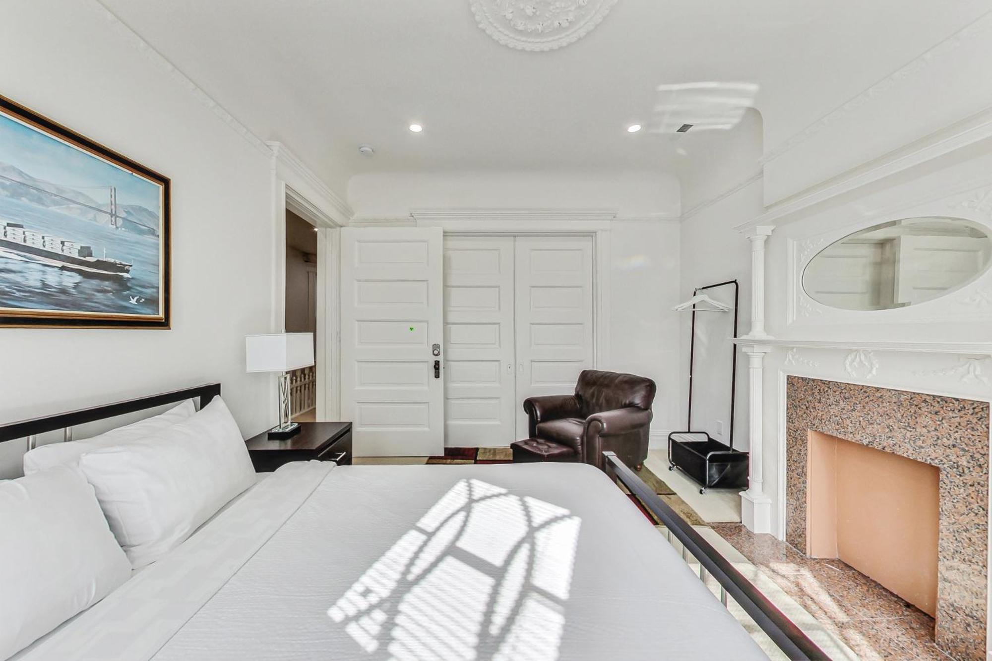 In The Heart Of Haight Ashbury 5 Bedroom House San Francisco