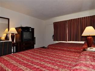 Presidio Parkway Motel 2*