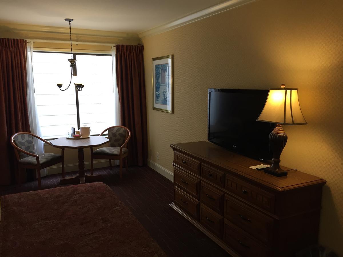 Lombard 3*