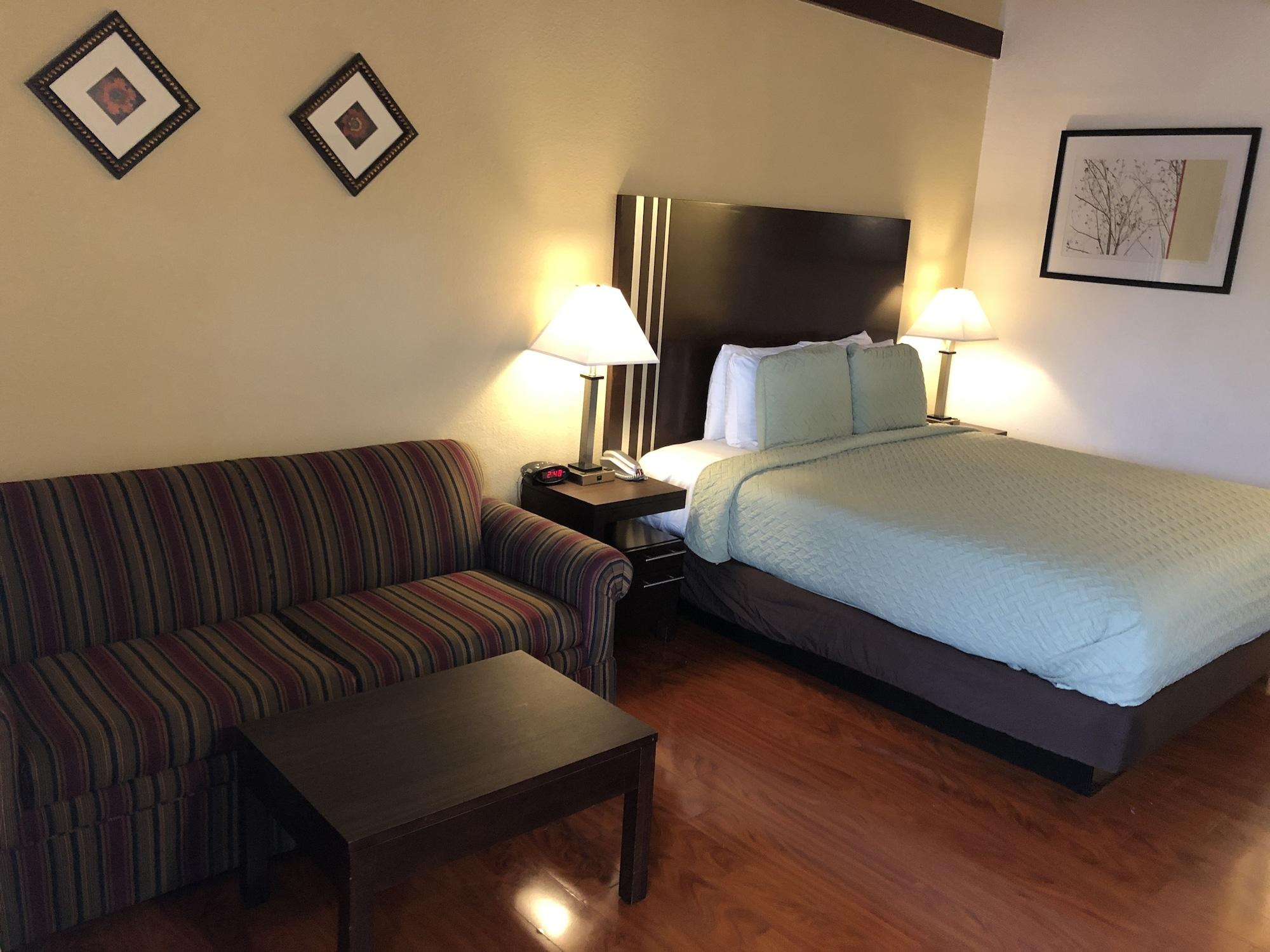 Lombard Plaza 2*