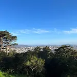 Central Sf Room In Walkable Area