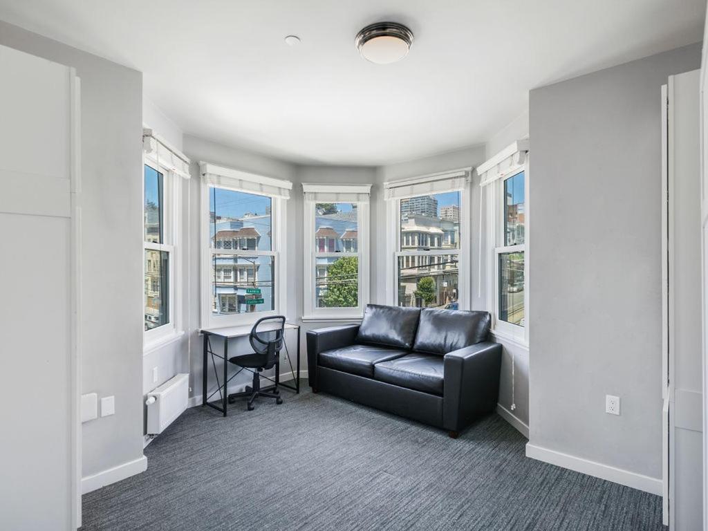 The Dorel Sf Apartment